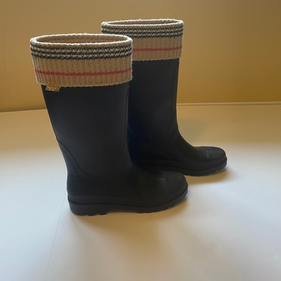 Burberry Black Rubber Knit Top Nova Check Rain Boot Women Sz 9 Made in ITALY - Picture 2 of 16